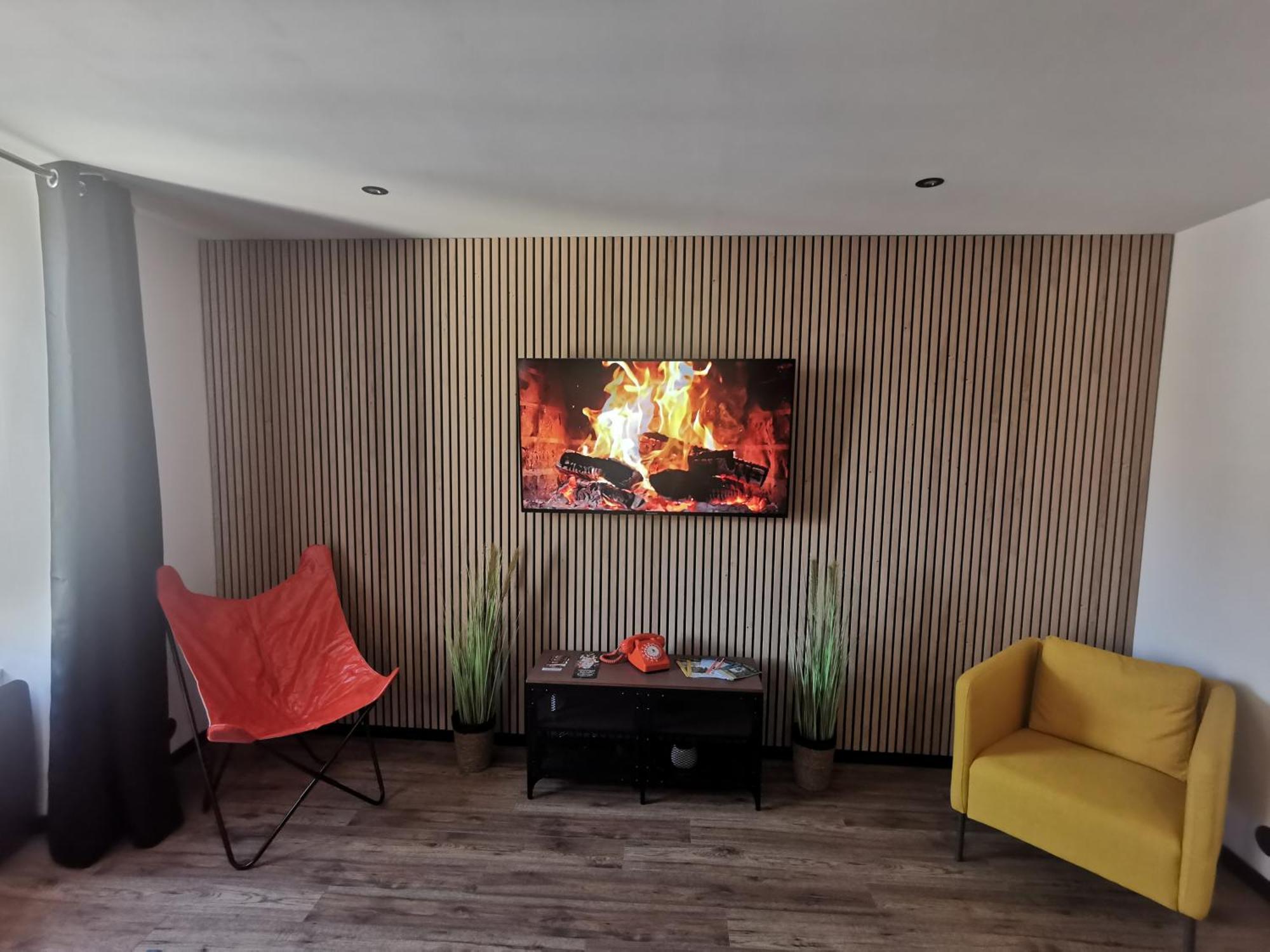 T2 Pour 4, Proche Versailles, Paris Et La Defense Apartment